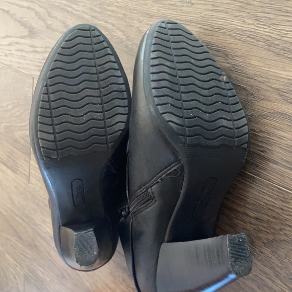 Ankle boots - Picture 3 of 3